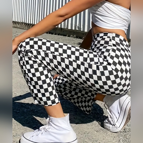 No Boundaries Pants - No Boundries Checkered Leggings